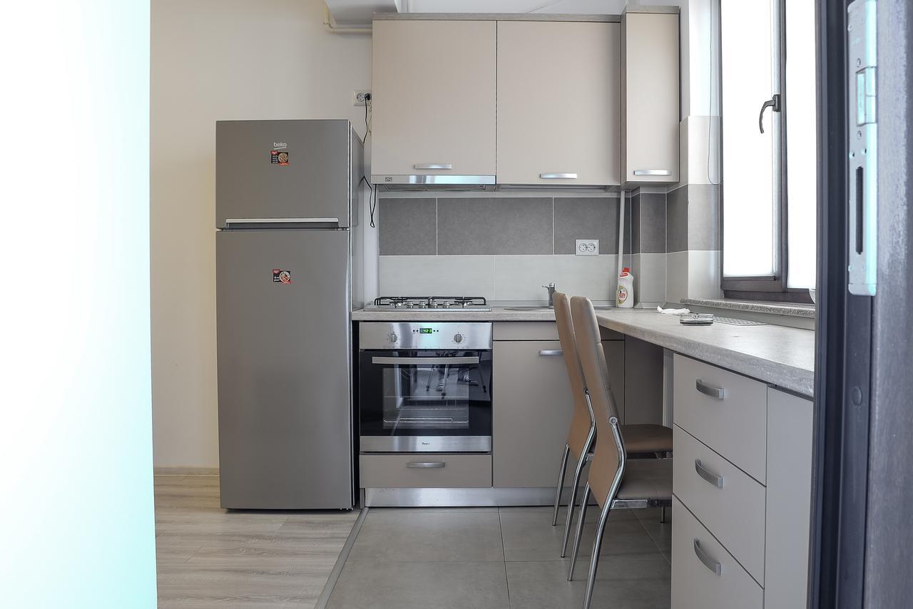 Cozy Apartments - City Center Iasi Exterior photo