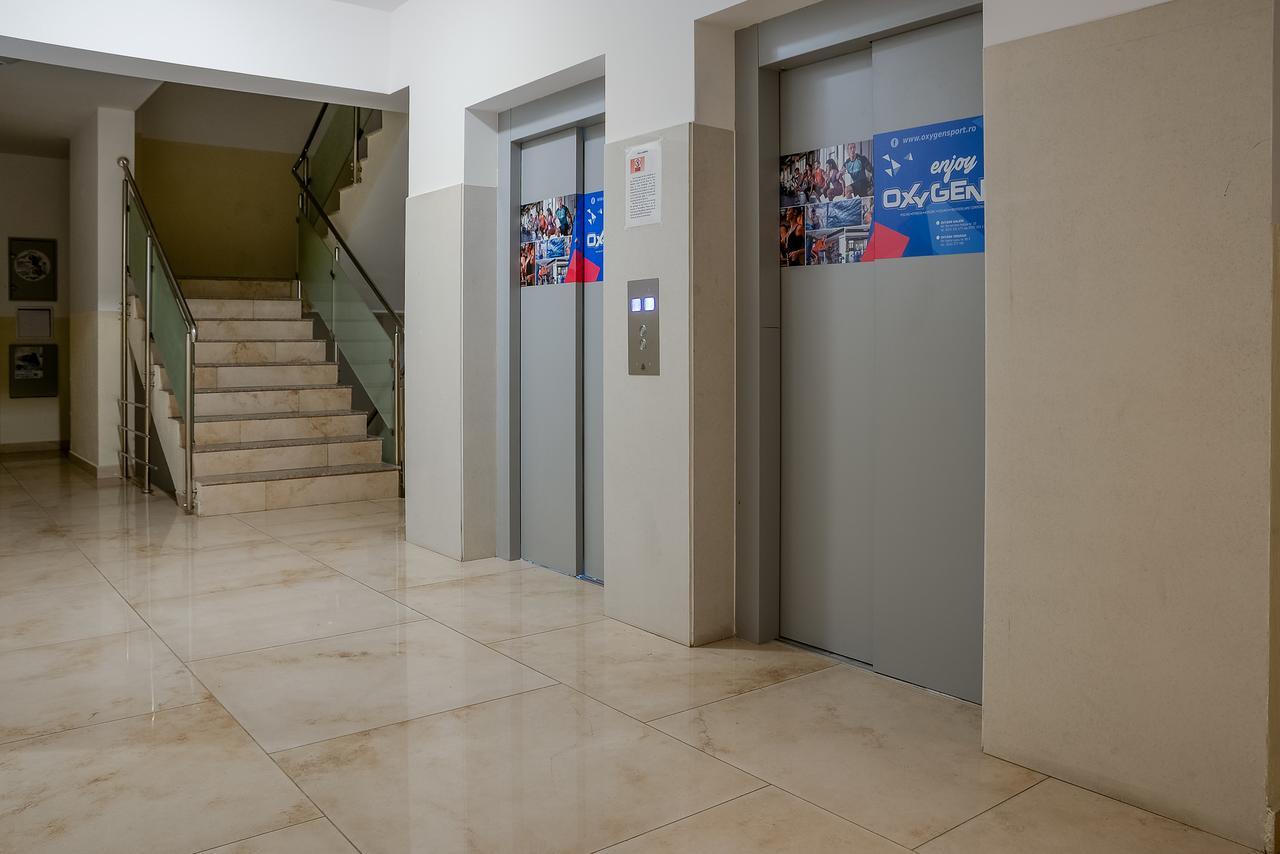 Cozy Apartments - City Center Iasi Exterior photo